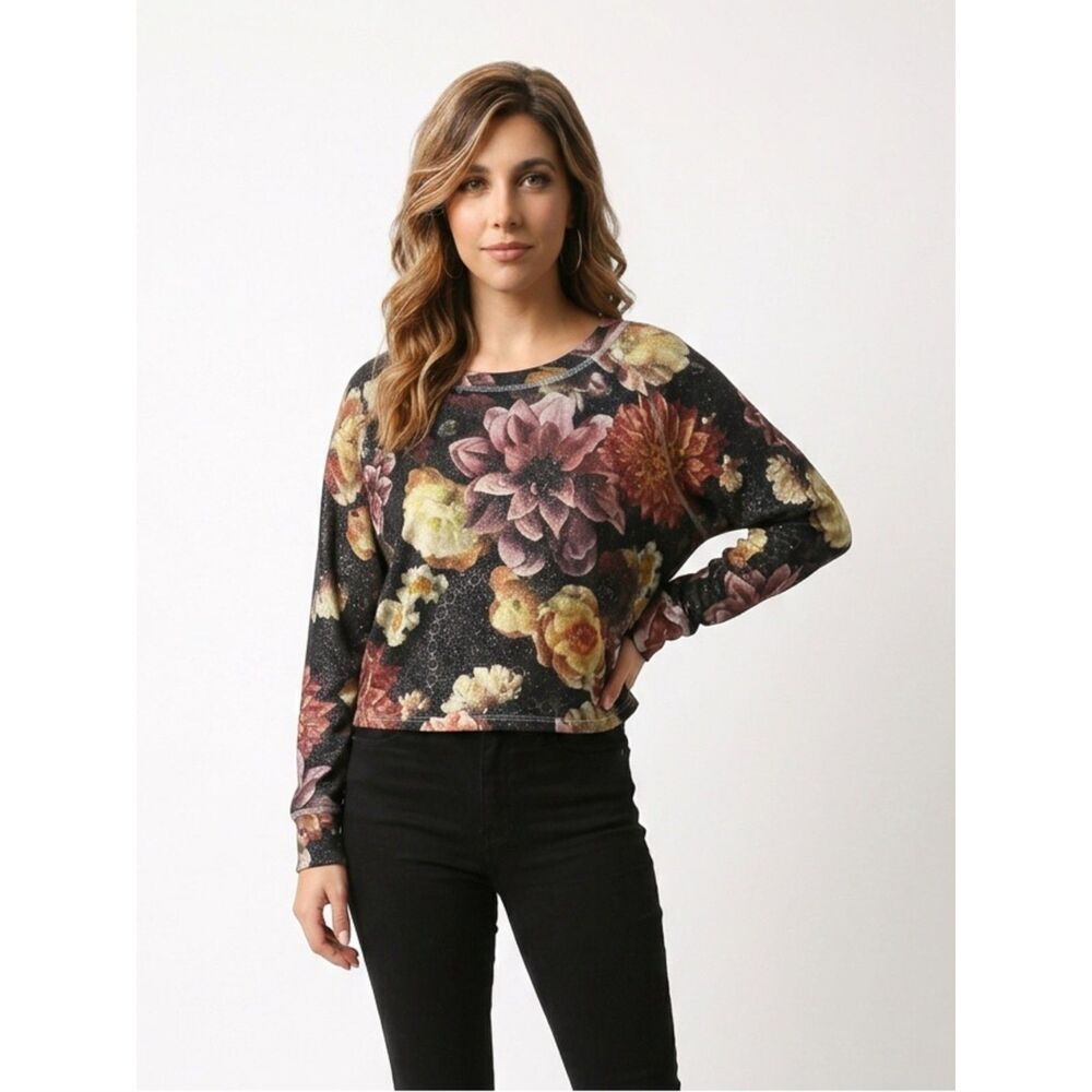 Altar’d State Top. Oversized Medium   LTOP521